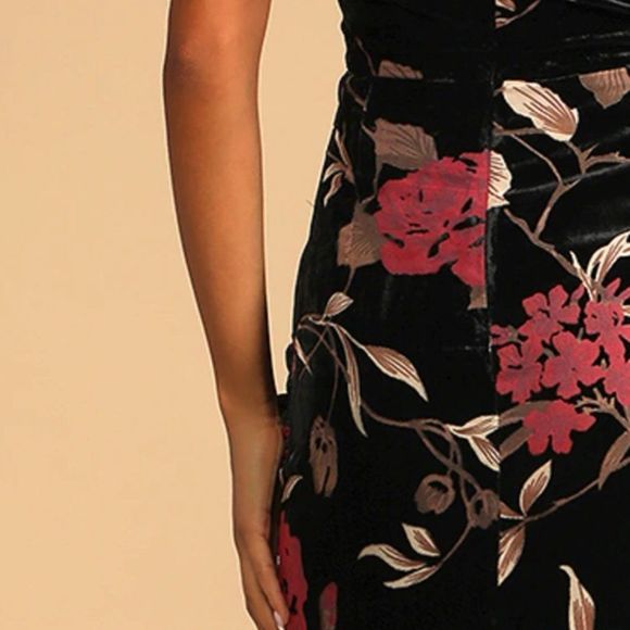 Lulu's Exquisite Black Floral Burnout Velvet Strapless Maxi Dress Size Small - Picture 3 of 14